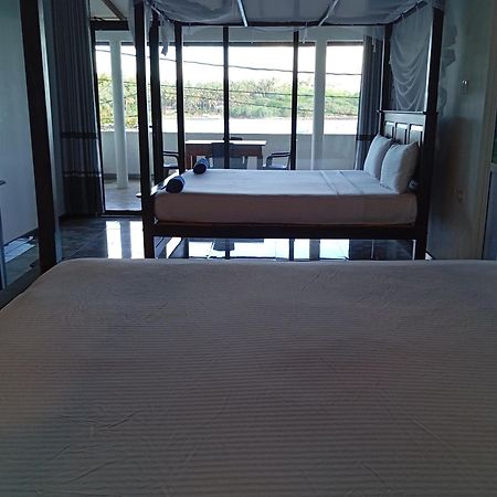 Sea Port Hiriketiya Bed & Breakfast Dickwella Exterior photo