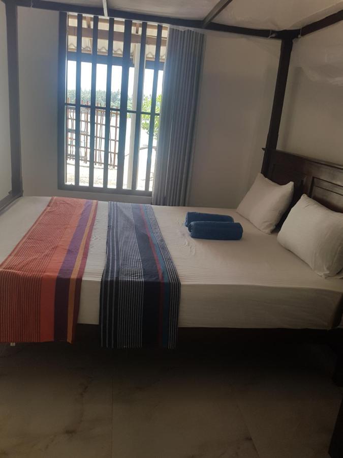 Sea Port Hiriketiya Bed & Breakfast Dickwella Exterior photo