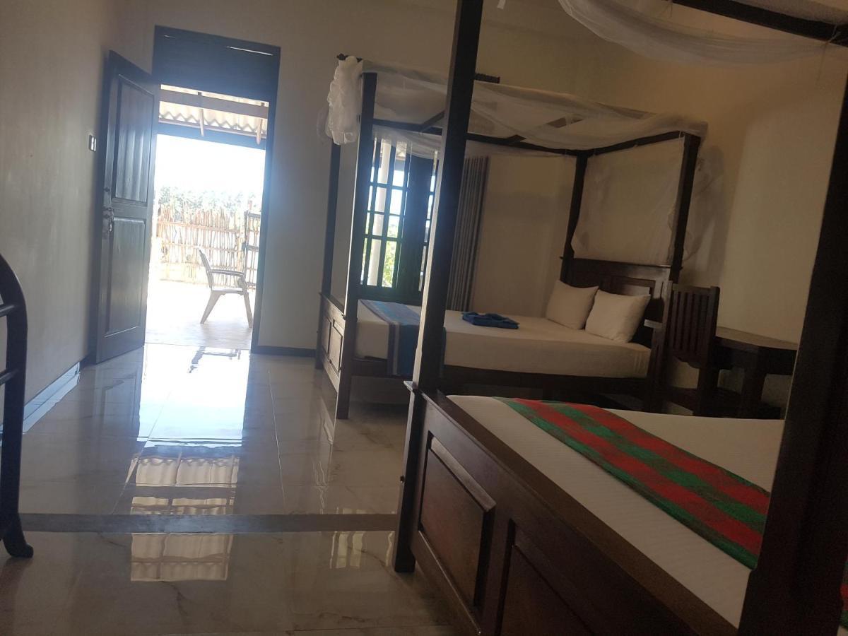 Sea Port Hiriketiya Bed & Breakfast Dickwella Exterior photo