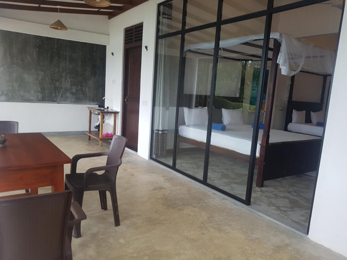 Sea Port Hiriketiya Bed & Breakfast Dickwella Exterior photo