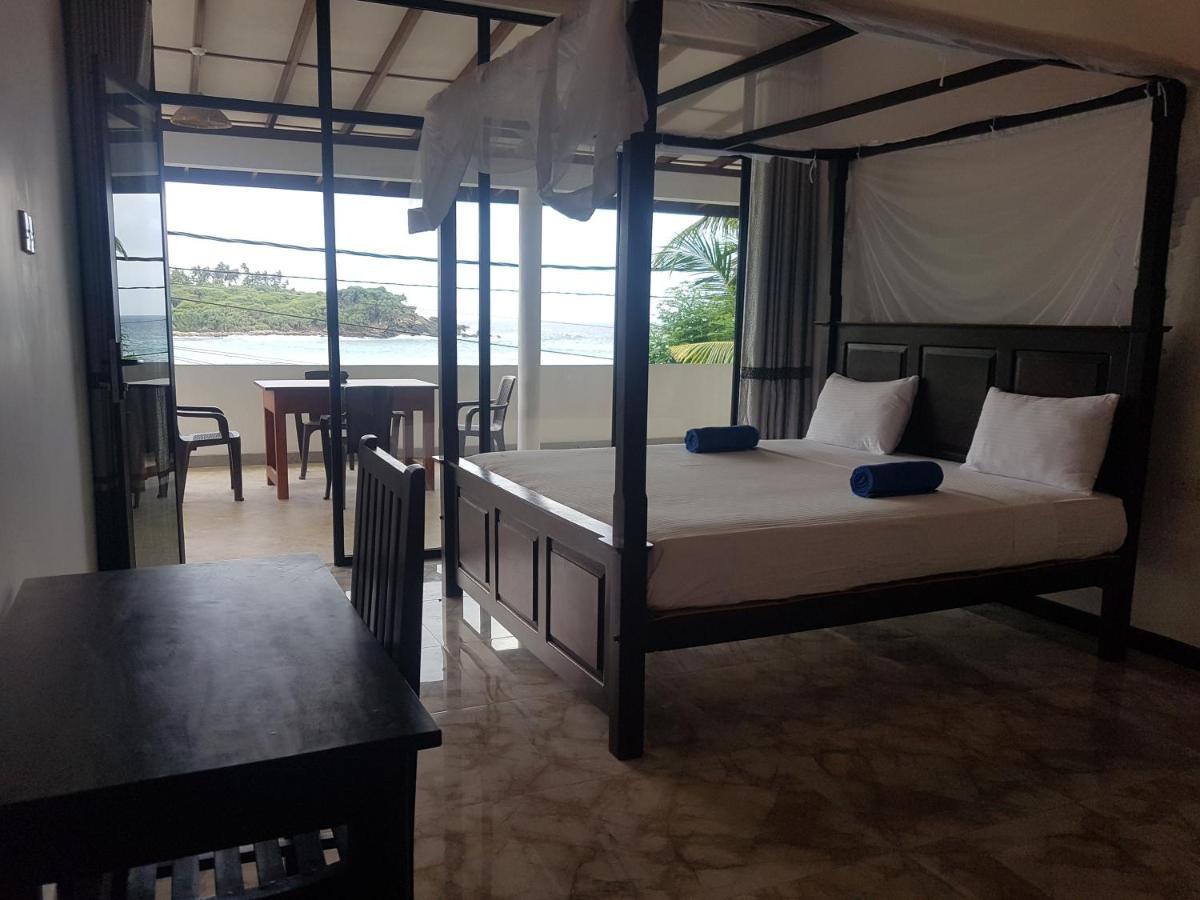 Sea Port Hiriketiya Bed & Breakfast Dickwella Exterior photo