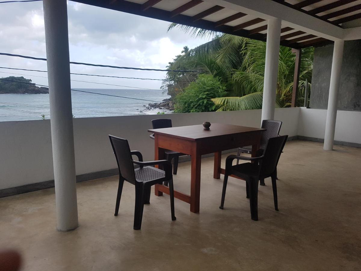 Sea Port Hiriketiya Bed & Breakfast Dickwella Exterior photo