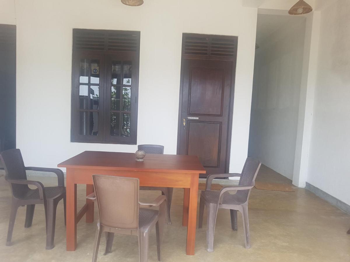 Sea Port Hiriketiya Bed & Breakfast Dickwella Exterior photo