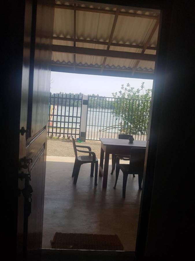 Sea Port Hiriketiya Bed & Breakfast Dickwella Exterior photo