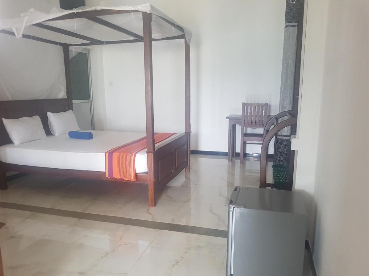 Sea Port Hiriketiya Bed & Breakfast Dickwella Exterior photo