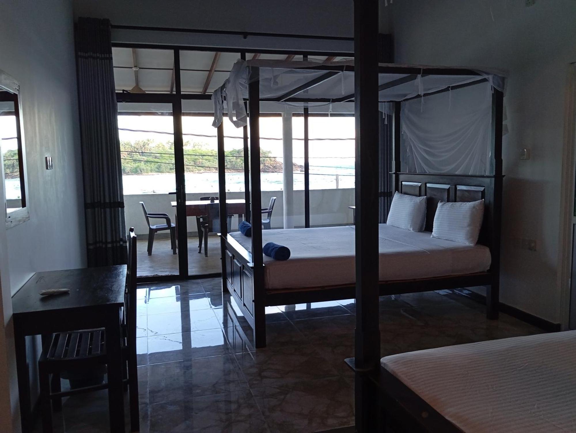 Sea Port Hiriketiya Bed & Breakfast Dickwella Exterior photo